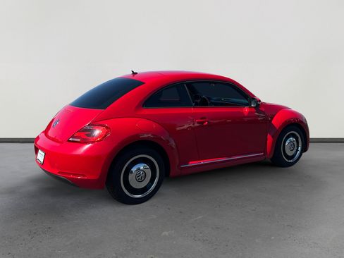 Used 2012 Volkswagen Beetle 2.5 FWD image 5