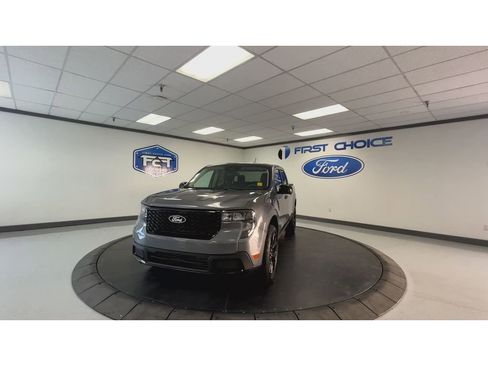 New 2025 Ford Maverick XLT w/ Black Appearance Package image 5