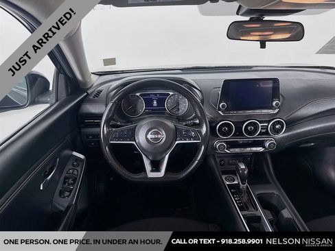 Certified 2025 Nissan Sentra SR w/ Midnight Edition image 21