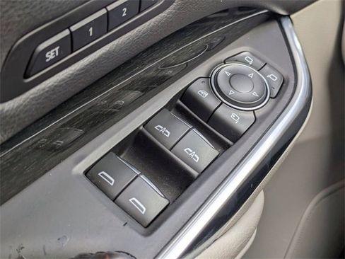 Used 2020 Cadillac XT4 Premium Luxury image 23