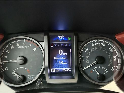 Used 2018 Toyota Tacoma TRD Off-Road w/ Technology Package AWD/4WD image 25