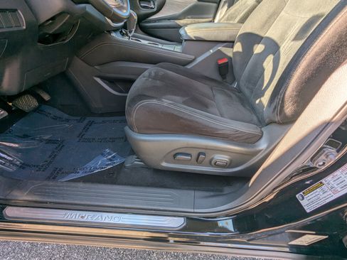 Used 2017 Nissan Murano SV image 16