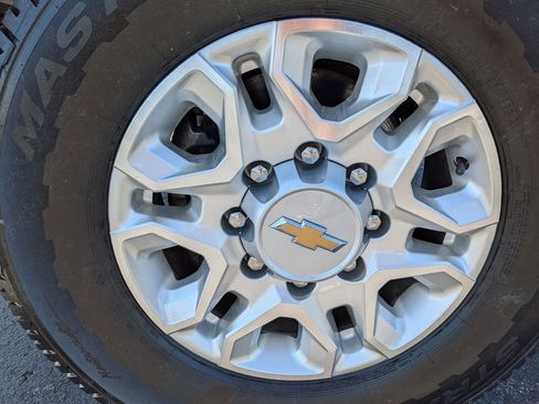 Used 2023 Chevrolet Silverado 2500 LT AWD/4WD image 26