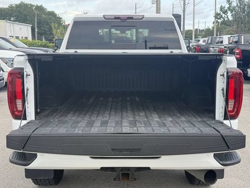 Used 2022 GMC Sierra 2500 AT4 w/ AT4 Premium Plus Package AWD/4WD image 12