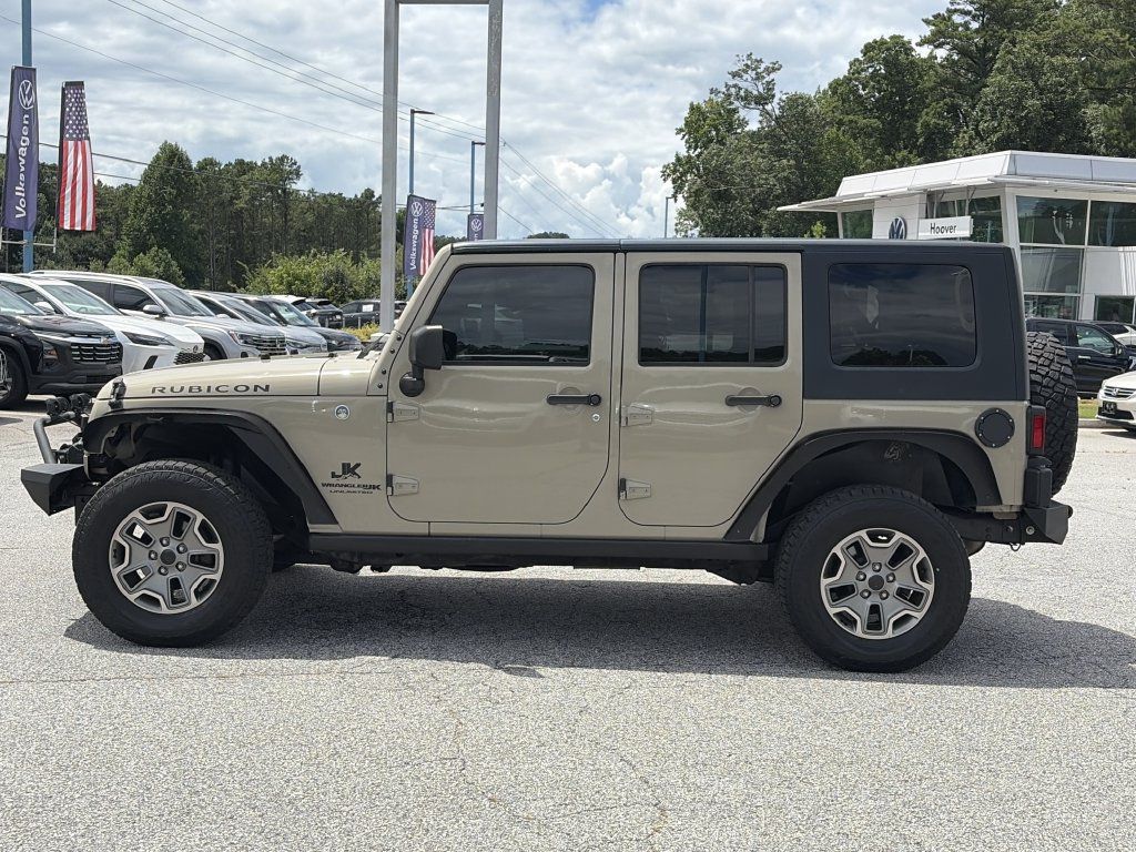 Used 2018 Jeep Wrangler Unlimited Rubicon w/ Connectivity Group AWD/4WD image 16
