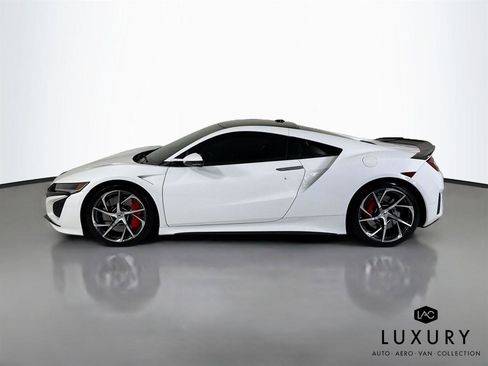 Used 2020 Acura NSX AWD/4WD image 9
