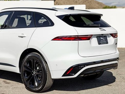 New 2026 Jaguar F-PACE R-Dynamic S image 10