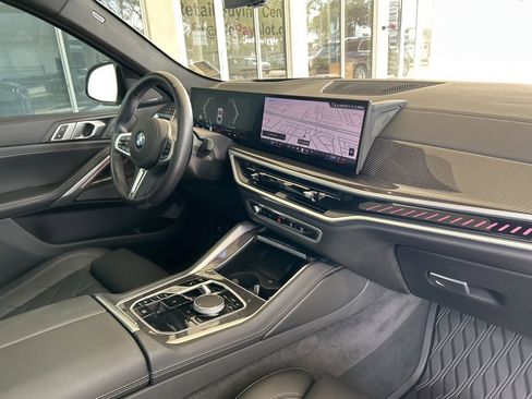 Used 2024 BMW X6 M60i w/ Climate Comfort Package image 25