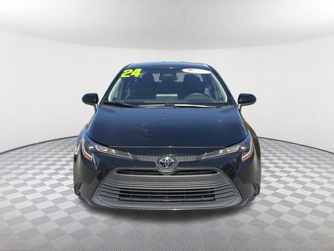 Certified 2024 Toyota Corolla LE image 2