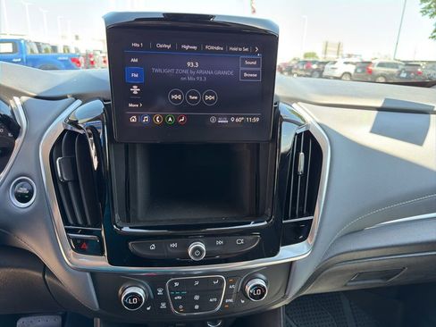 Used 2020 Chevrolet Traverse LT w/ LT Premium Package AWD/4WD image 33