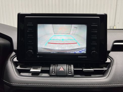 Used 2020 Toyota RAV4 XLE Premium image 12