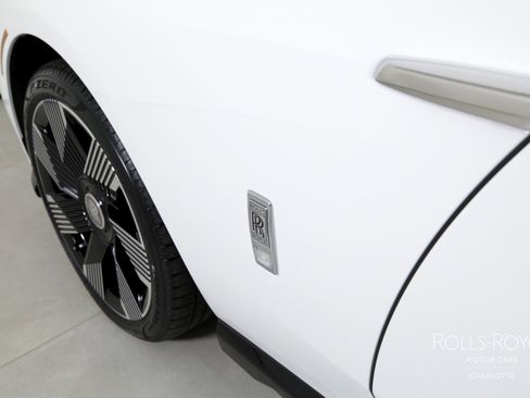 Used 2024 Rolls-Royce Spectre w/ Spectre Launch Package image 37