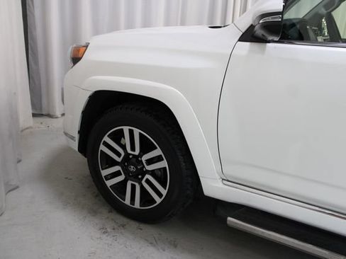 Used 2022 Toyota 4Runner Limited AWD/4WD image 37