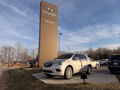 Used 2017 Buick Envision Preferred image 1