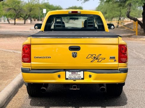 Used 2006 Dodge Dakota SLT w/ R/T Group AWD/4WD image 4