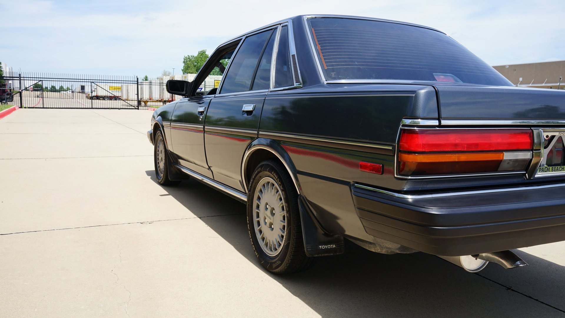 Used 1987 Toyota Cressida Sedan RWD image 35