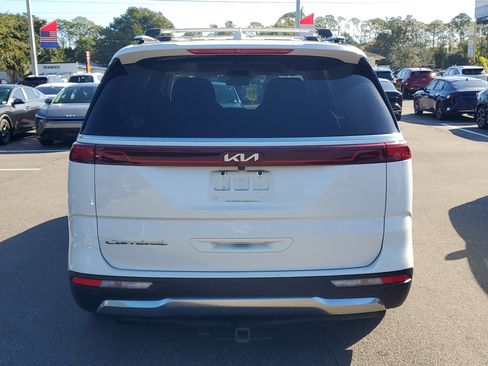 Used 2022 Kia Carnival SX Prestige image 5