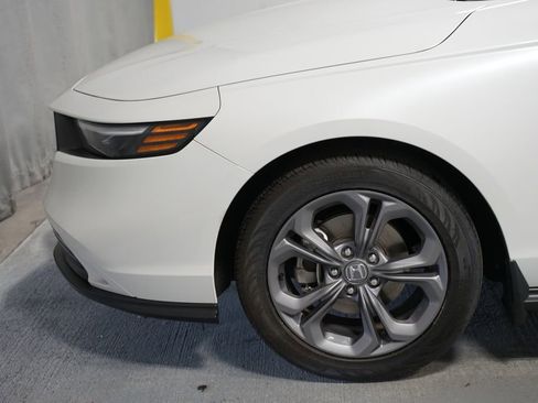 Used 2024 Honda Accord EX image 5