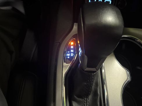 Used 2022 Jeep Grand Cherokee Laredo X image 25