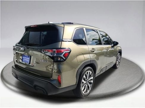 Used 2025 Subaru Forester Touring image 13
