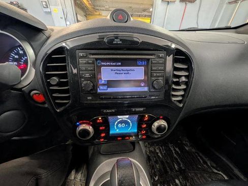 Used 2013 Nissan Juke SV AWD/4WD image 36
