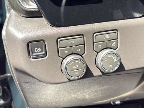 Used 2026 Chevrolet Silverado 1500 LT AWD/4WD image 13