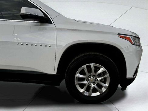 Used 2020 Chevrolet Traverse LT image 63