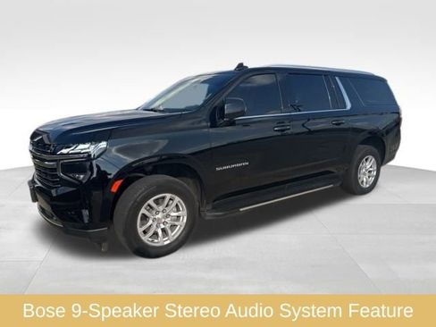 Used 2024 Chevrolet Suburban LT w/ Luxury Package image 7