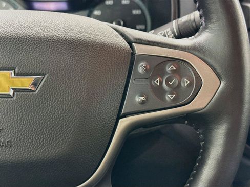 Used 2021 Chevrolet Colorado Z71 w/ Safety Package RWD image 18