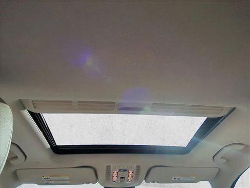 Used 2023 Mercedes-Benz GLE 350 4MATIC image 17