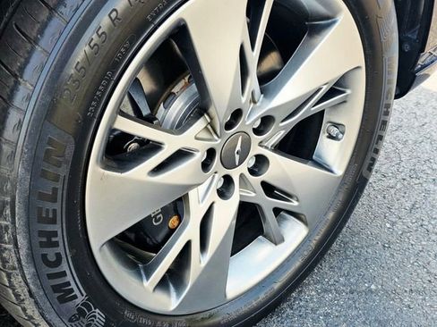 Used 2024 Genesis GV70 3.5T Sport AWD/4WD image 7