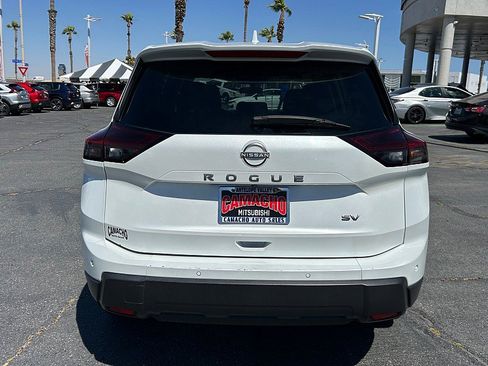 Used 2024 Nissan Rogue SV FWD image 36