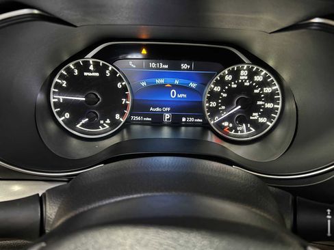 Used 2017 Nissan Maxima SR w/ Midnight Edition image 25