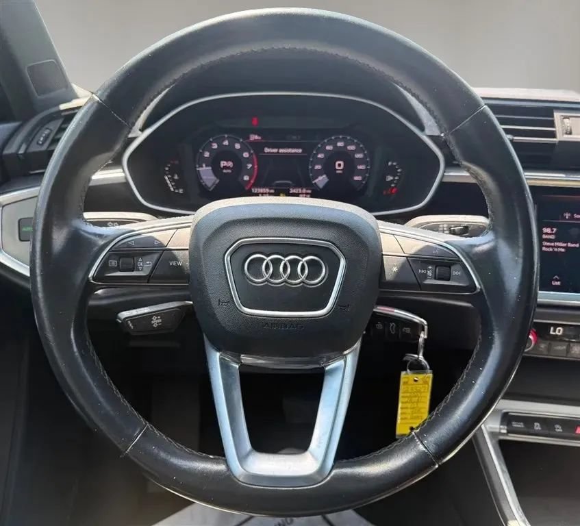 Used 2021 Audi Q3 2.0T Premium AWD/4WD image 10
