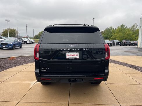 New 2025 Ford Expedition Active image 31