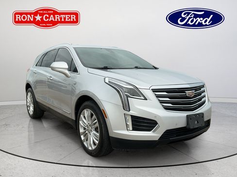 Used 2018 Cadillac XT5 Premium Luxury FWD image 1