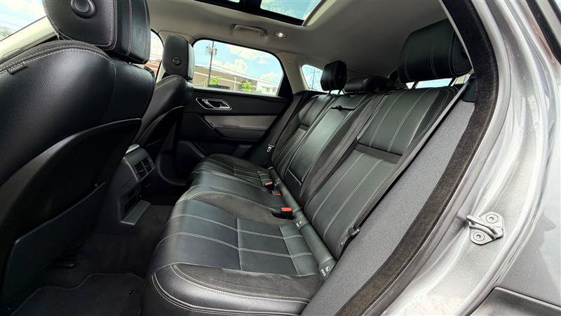 Used 2019 Land Rover Range Rover Velar S AWD/4WD image 43