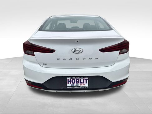 Used 2020 Hyundai Elantra SE w/ Cargo Package (C1) FWD image 4
