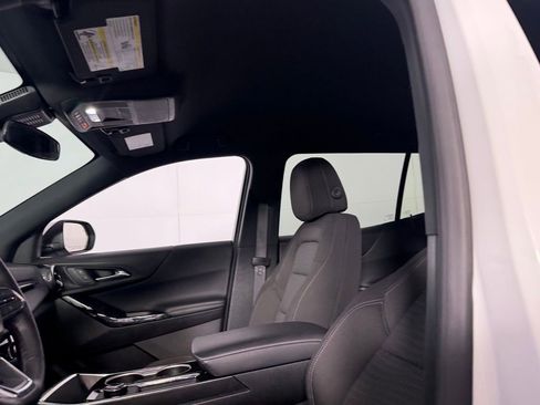 Used 2026 Chevrolet Equinox LT FWD image 22
