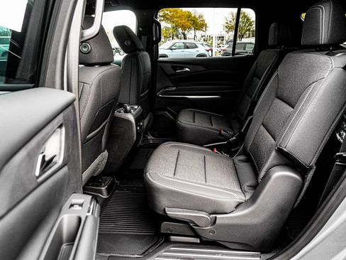 New 2026 Chevrolet Traverse LT w/ Midnight/Sport Edition image 18