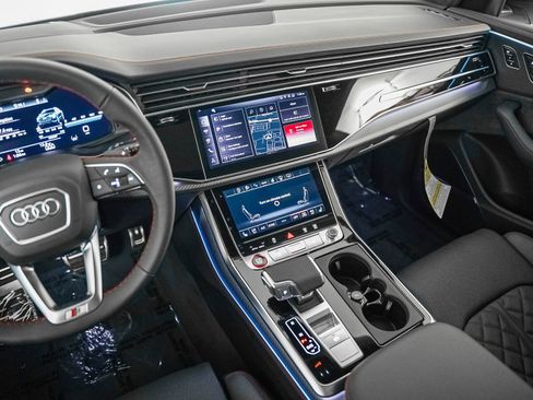 New 2026 Audi SQ8 Prestige image 17