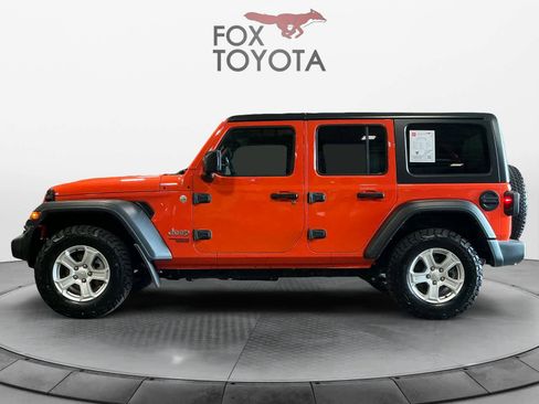 Used 2019 Jeep Wrangler Unlimited Sport S image 2