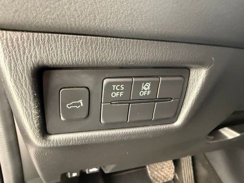 Used 2018 MAZDA CX-5 Touring w/ Preferred Equipment Package image 16