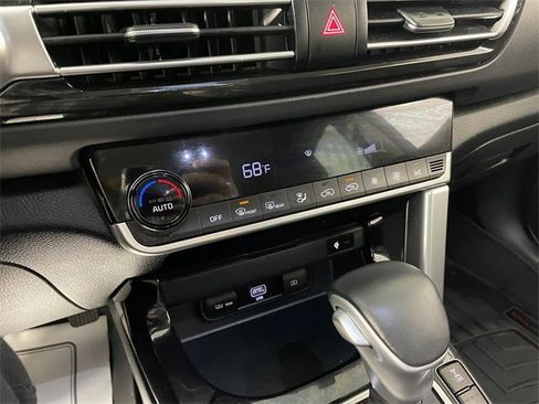 Certified 2023 Kia Seltos SX w/ SX Sunroof Package image 8