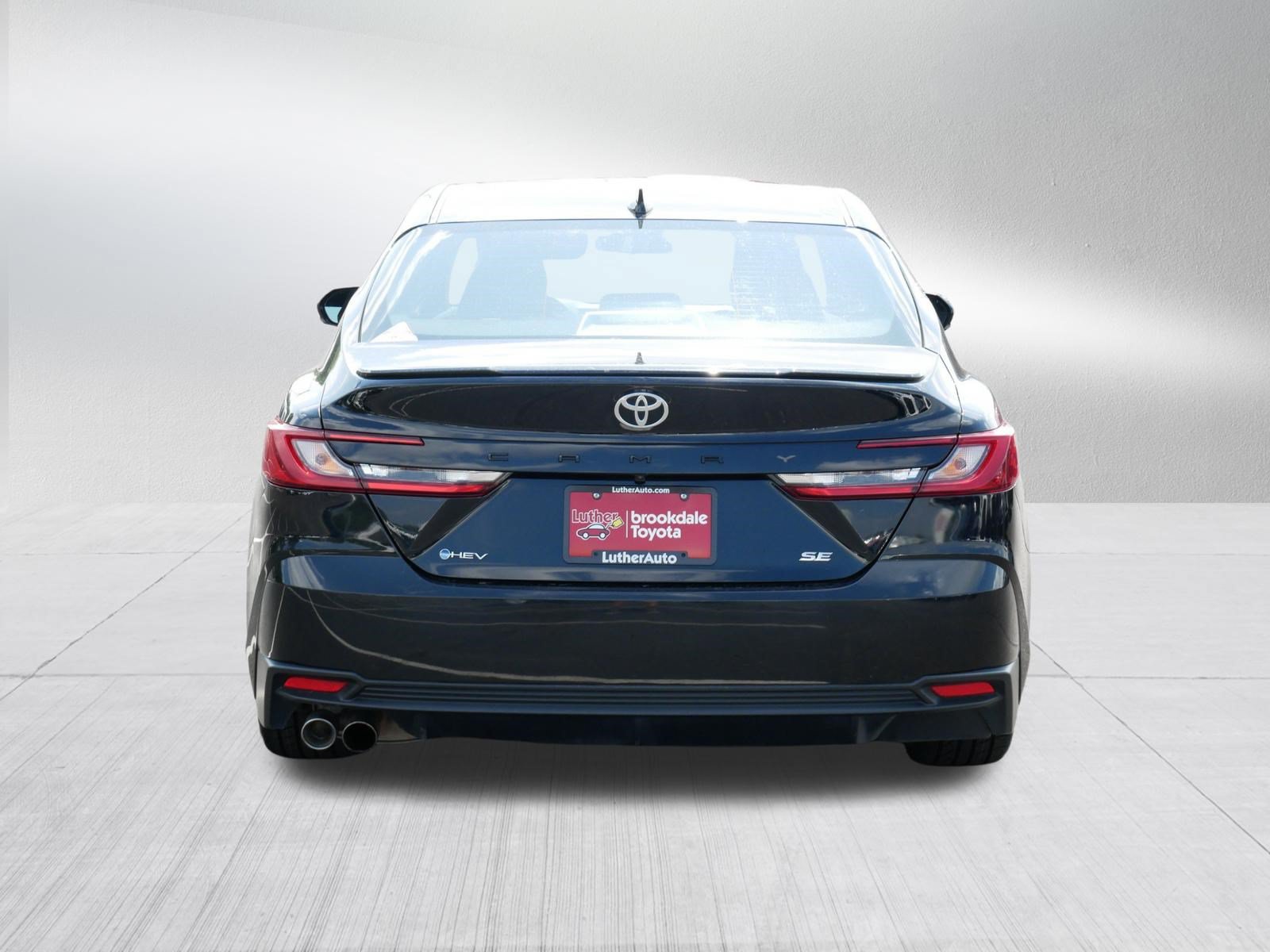 Certified 2025 Toyota Camry SE FWD image 6
