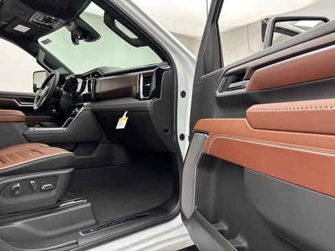 New 2026 GMC Sierra 2500 Denali Ultimate AWD/4WD image 38