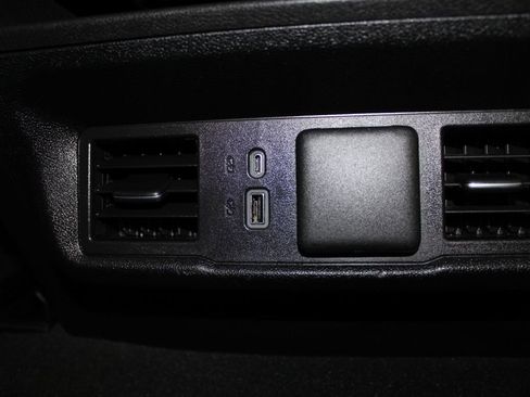 Used 2025 GMC Sierra 1500 SLT image 35