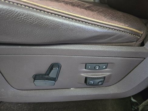 Used 2017 RAM 1500 Laramie Longhorn RWD image 16