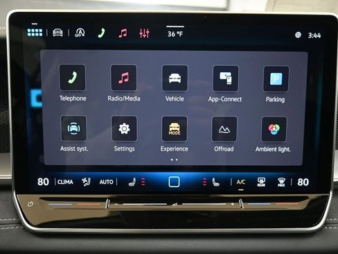 New 2026 Volkswagen Tiguan SE image 31