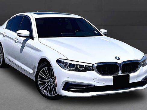 Used 2019 BMW 530i RWD image 9